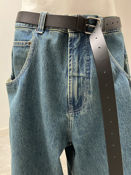 VETEMENTS 26SS Hip-Hop Jeans
