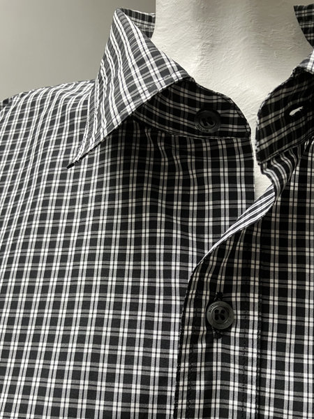 VETEMENTS 26SS Split Shirt