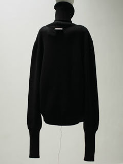 VETEMENTS AH21-22 KNITTED TURTLENECK