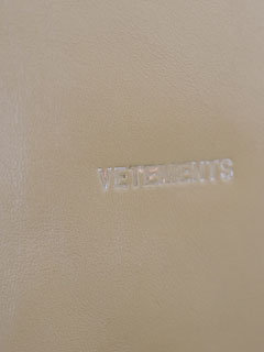 VETEMENTS AH21-22 LEATHER PAPER BAG